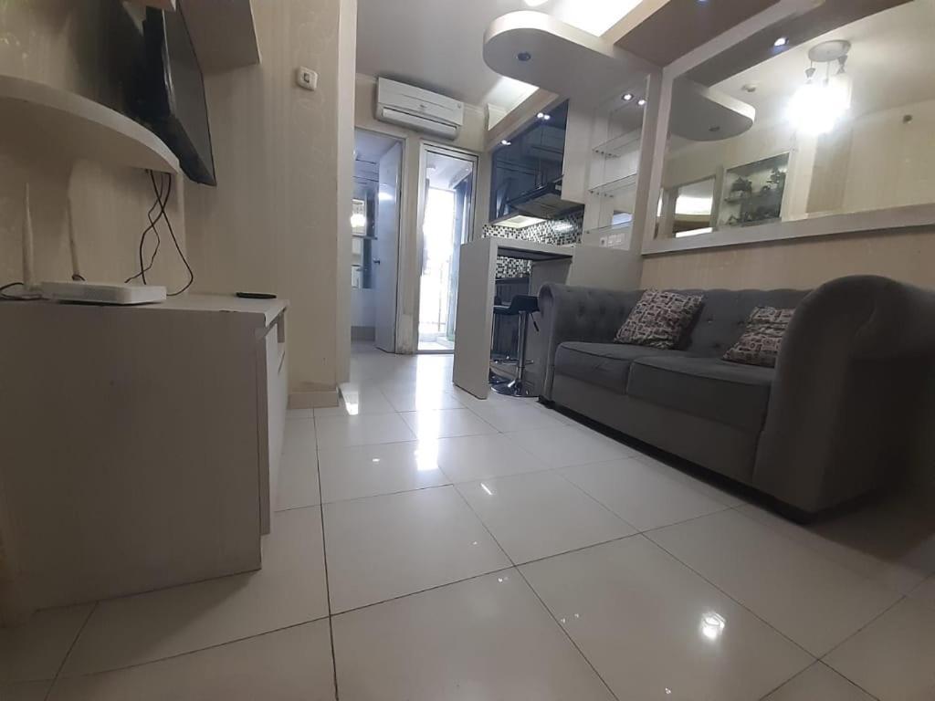 Apartemen Bassura City By Globy Property Jakarta Exterior photo