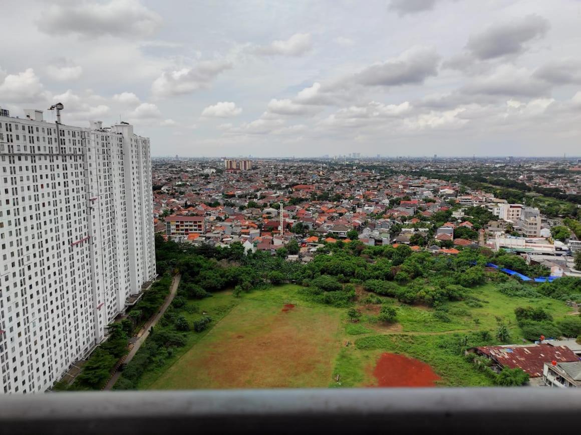Apartemen Bassura City By Globy Property Jakarta Exterior photo